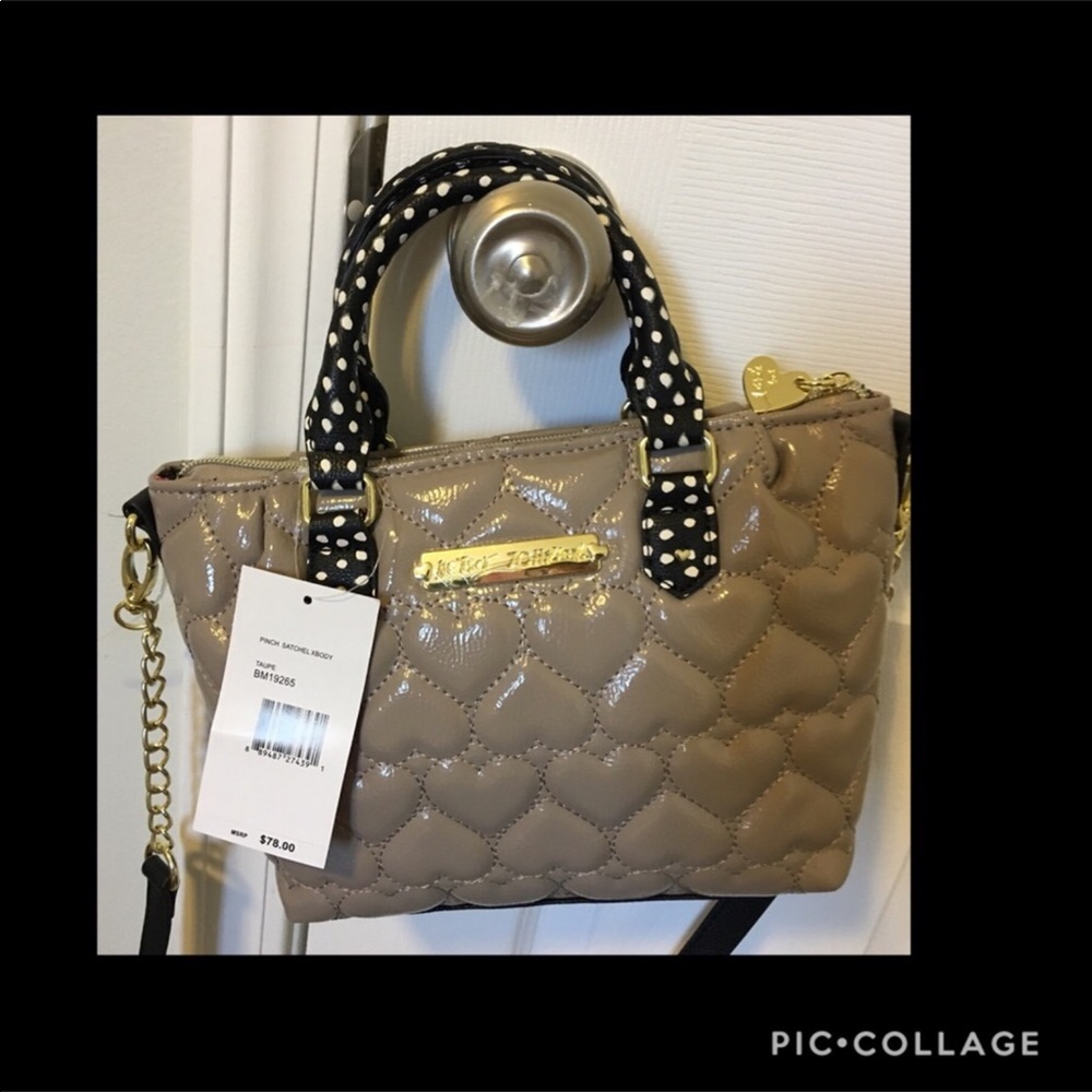 Betsey Johnson Crossbody/Cosmetic Bundle - Picture 2 of 8